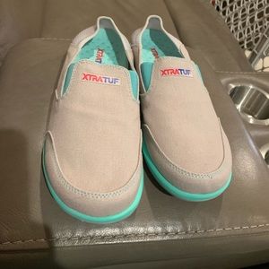 women’s xtratuf shoes
